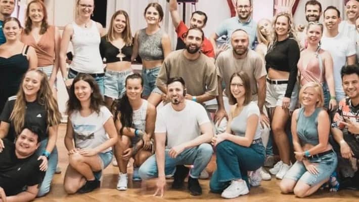 Bachata Dance Class Berlin – Beginners+ Course (Thursday)
