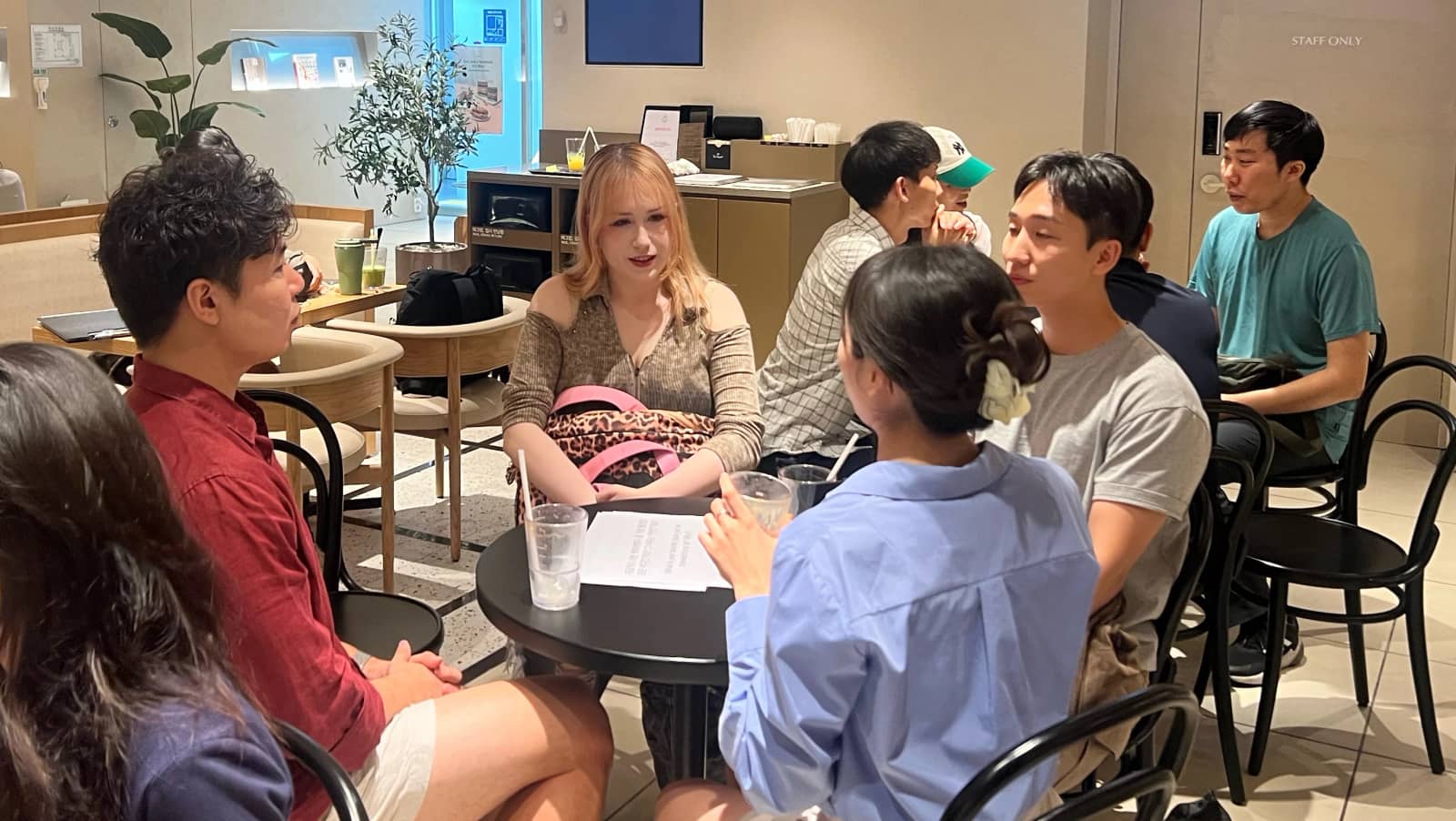 Gangnam KR&EN Language Exchange - Gangnam Cosmopolitan Lounge 한영 언어교환
