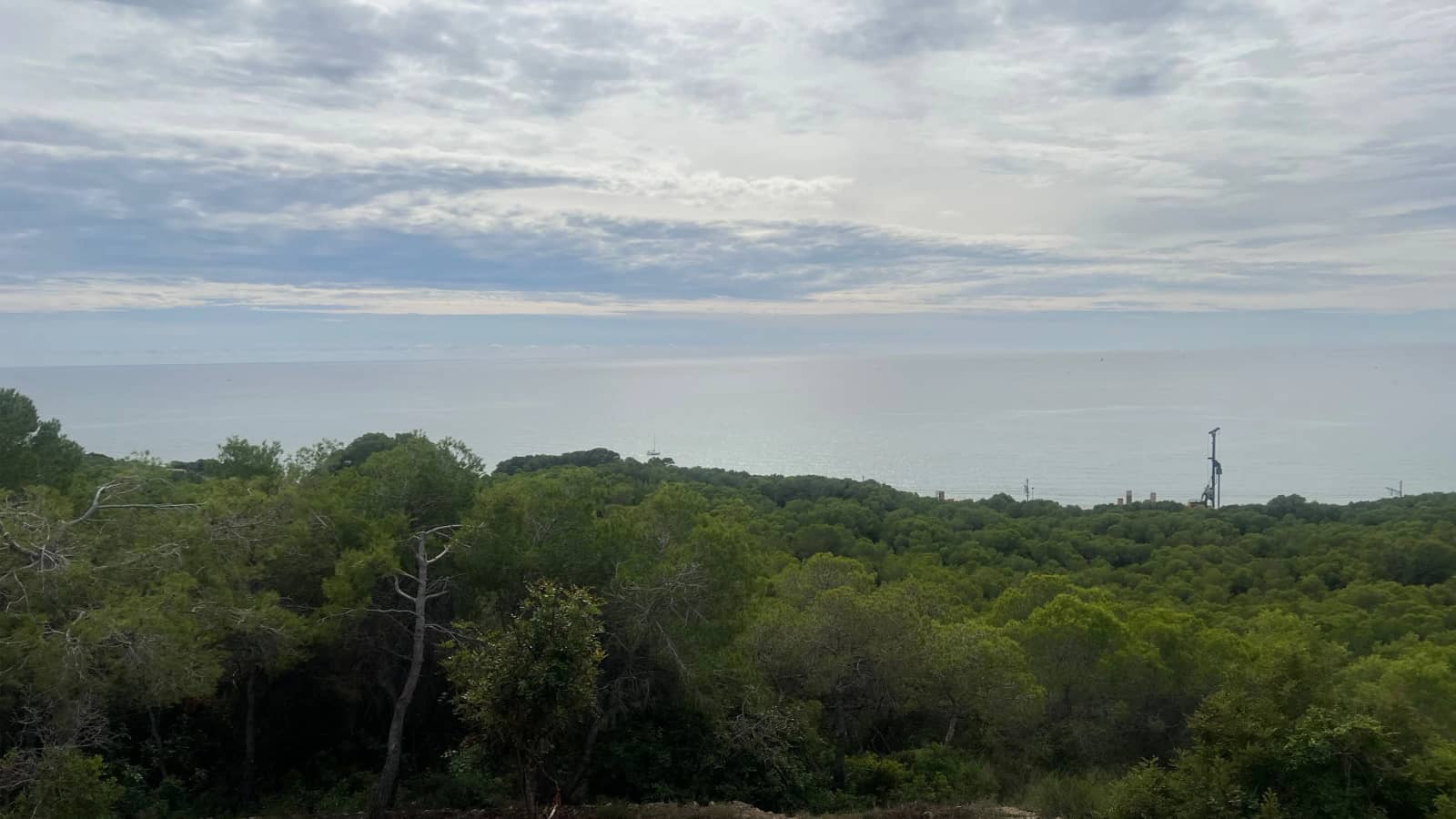 Easy Hiking 🤠: Vilanova i la Geltrú to Sitges (Garraf)