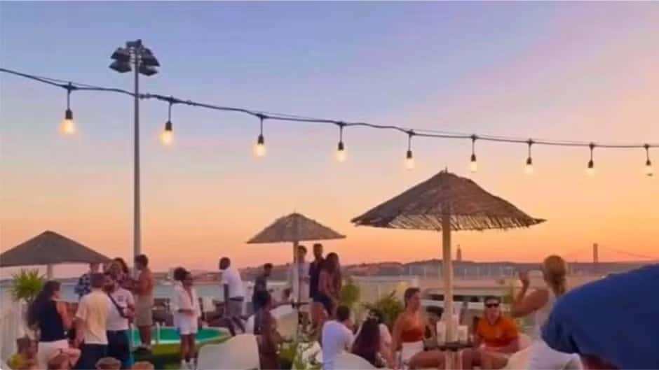 Sunset Social @ Destination Hostels | Lisbon Digital Nomads