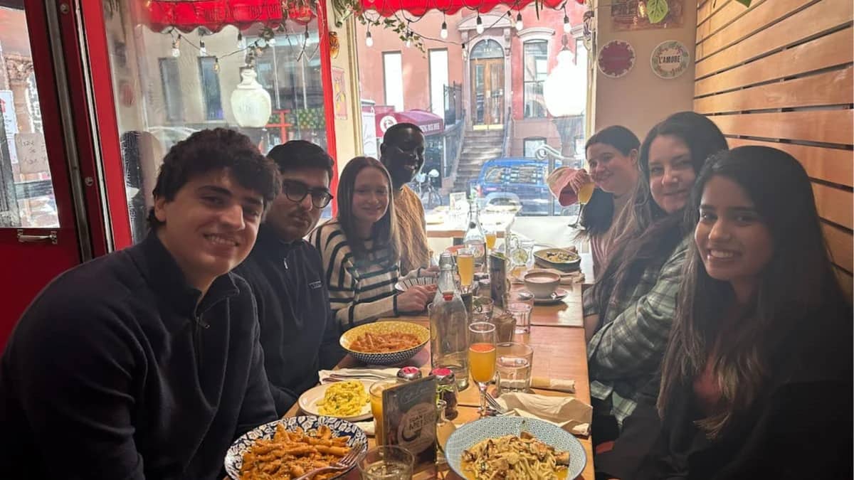 Brunch & Chill: Make New Friends