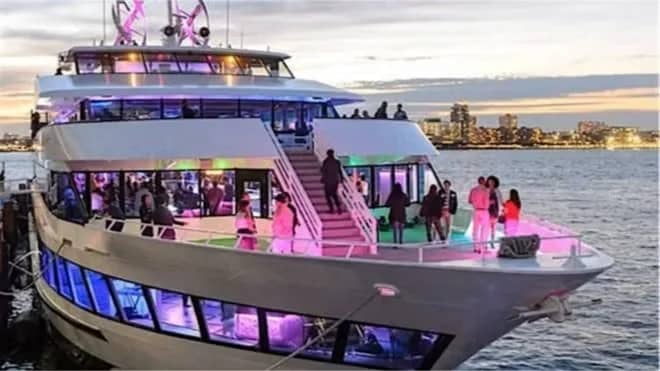 Yacht Party Sunset Cruise (Drinks, DJ, Dancing)