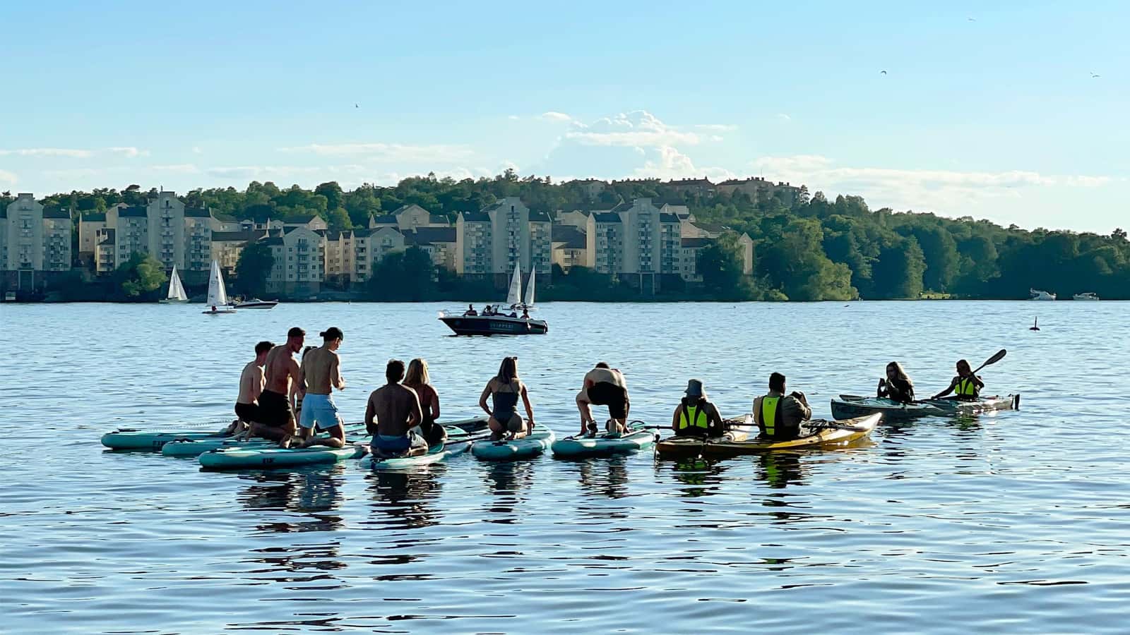Wednesday Afterwork SUP (WAW SUP) 🌅🏄♀️