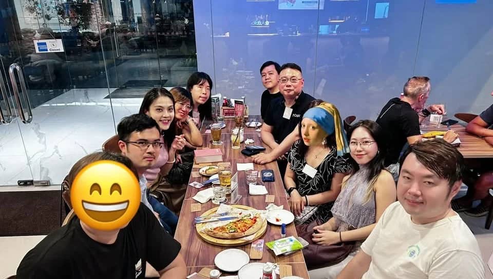 Vivo Make New Friends +Singles Card Mixer (1.5–2 hrs)