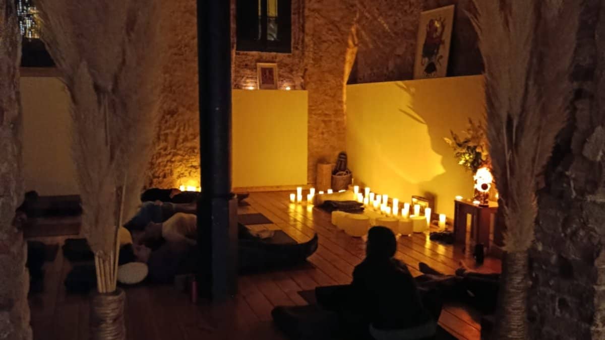 Candle Light Yin Yoga+ sound bath
