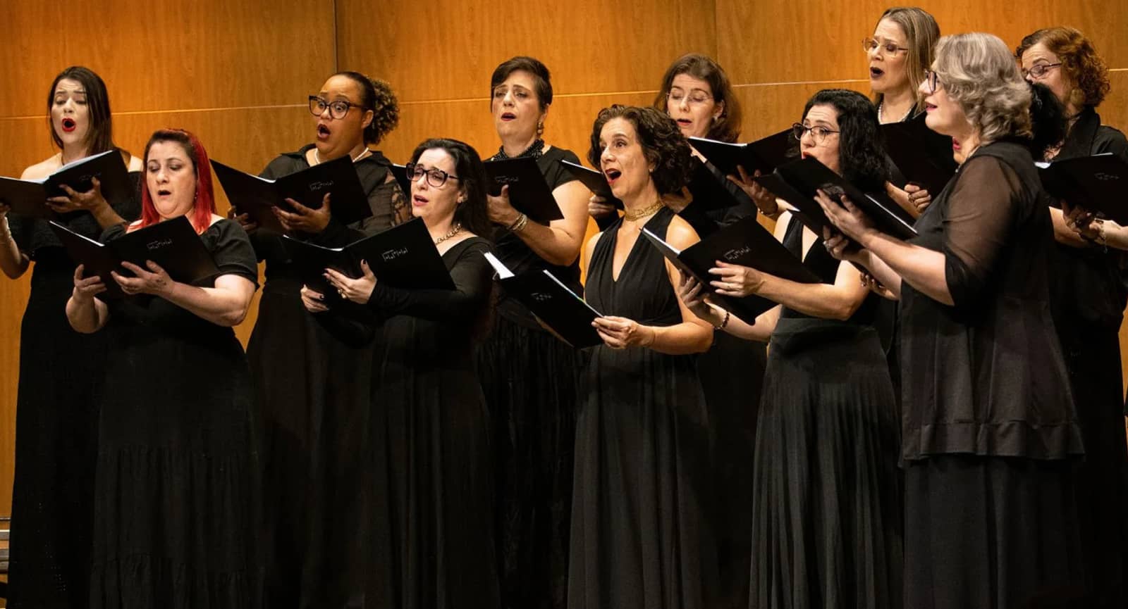 Coro da Osesp e Kaique Stumpf (regente)