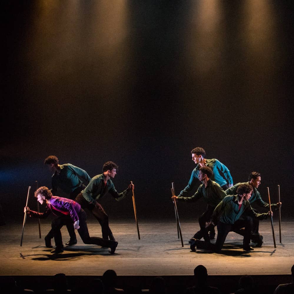 São Paulo Companhia Jovem de Dança no Teatro Baccarelli