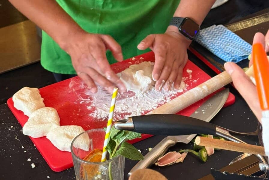 Learn to Cook Thai: Green Curry Prawns and Thai Roti