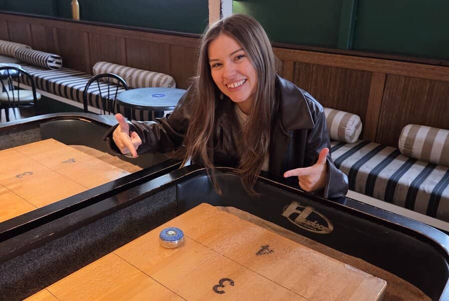 Melbourne Adventure Date: Pizza, Cocktails, Games