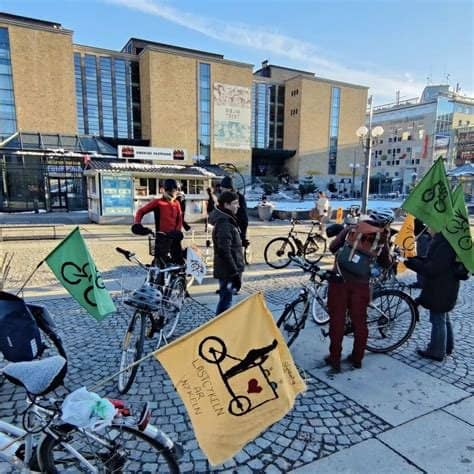 Critical Mass Stockholm, the monthly bike celebration