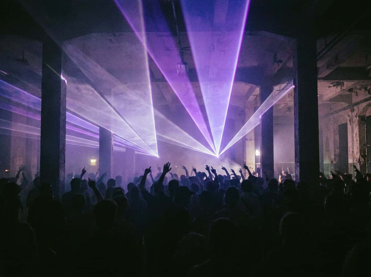 M.A.D. Mona Blanchard + Aksel FU + Dara Woo + Fabian Berg + guests