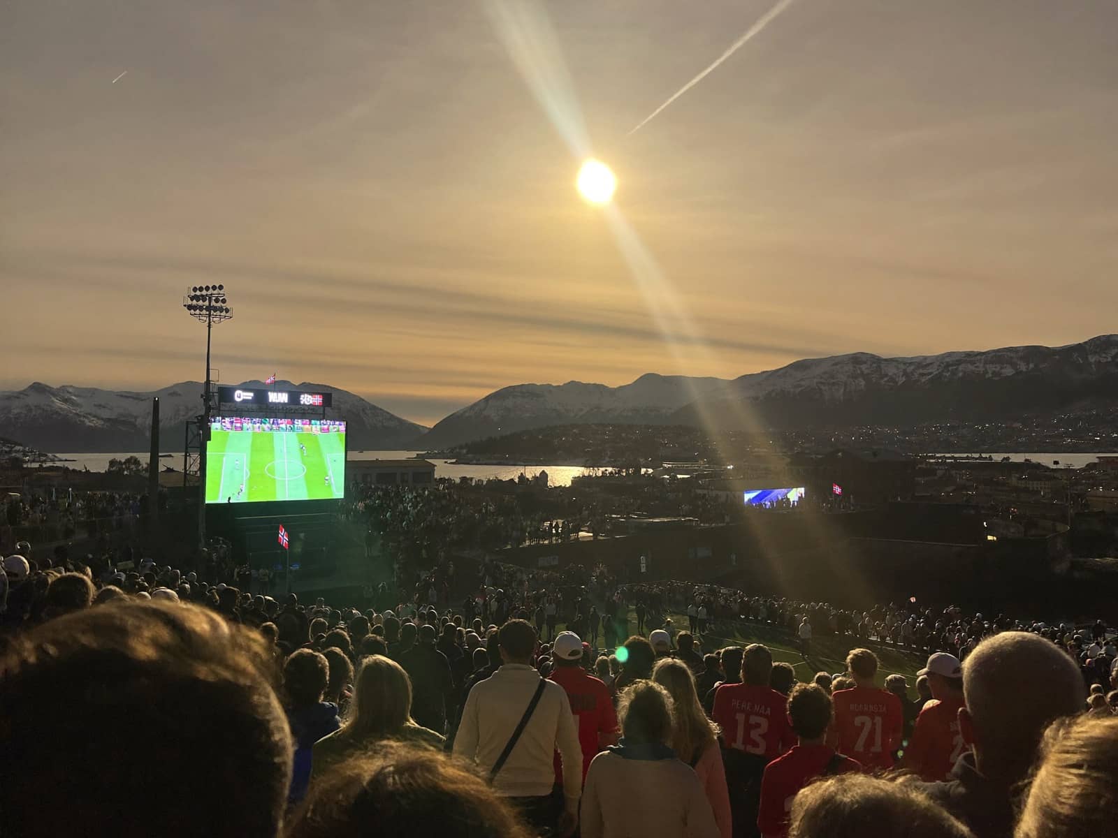 Norge - England på storskjerm